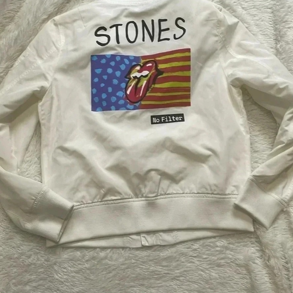 Levi's White Bomber Jacket With Red Patch - image 6